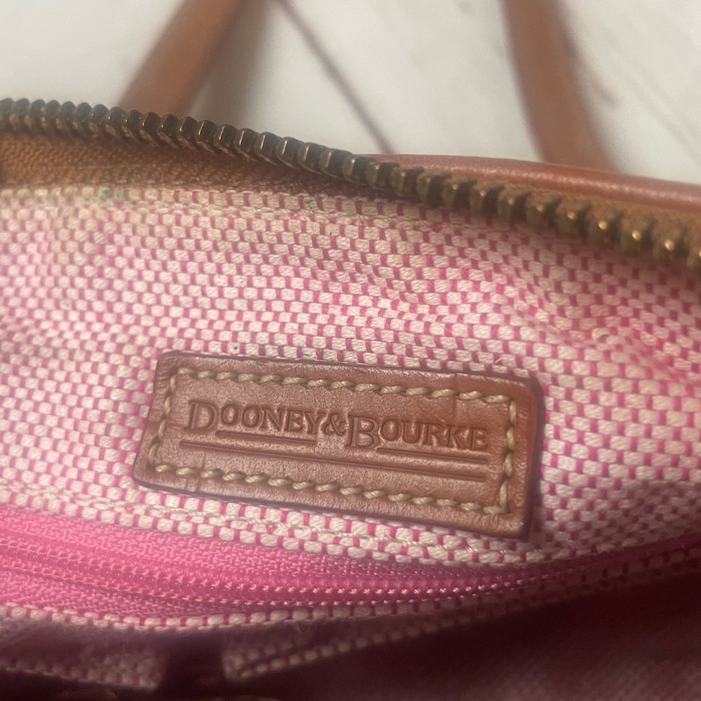 Vintage Dooney & Bourke Barrel Bag - Picture 5 of 11